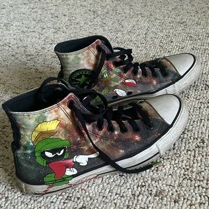 Marvin the Martian space jams Converse star